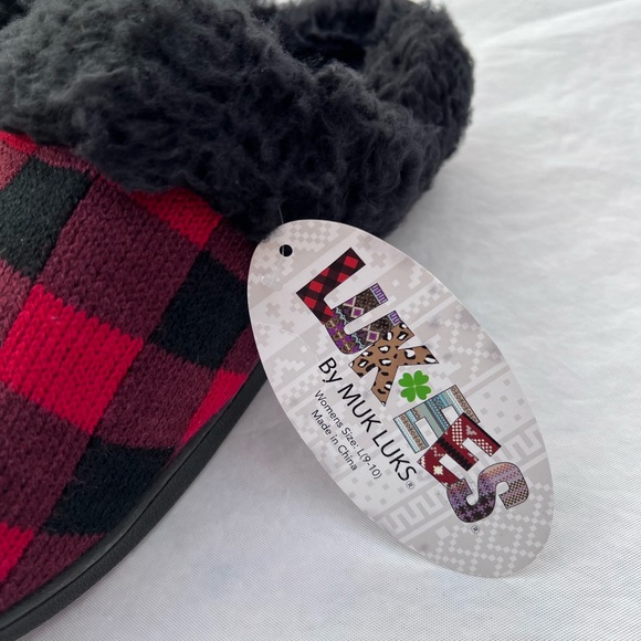 NWT Muk Luks LUK EES fuzzy slippers red and black plaid size 9-10 large - Picture 8 of 8